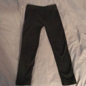 Little girls patterned black leggings
